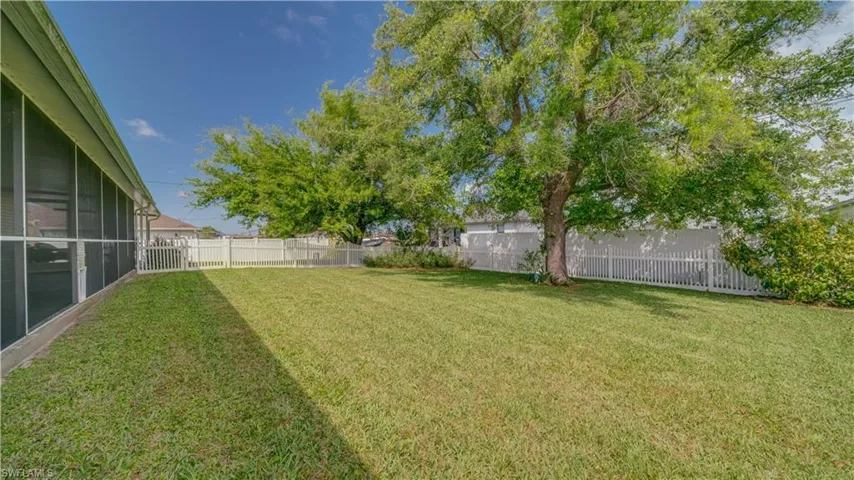 635 Ne 6th St, Cape Coral Fl 33909