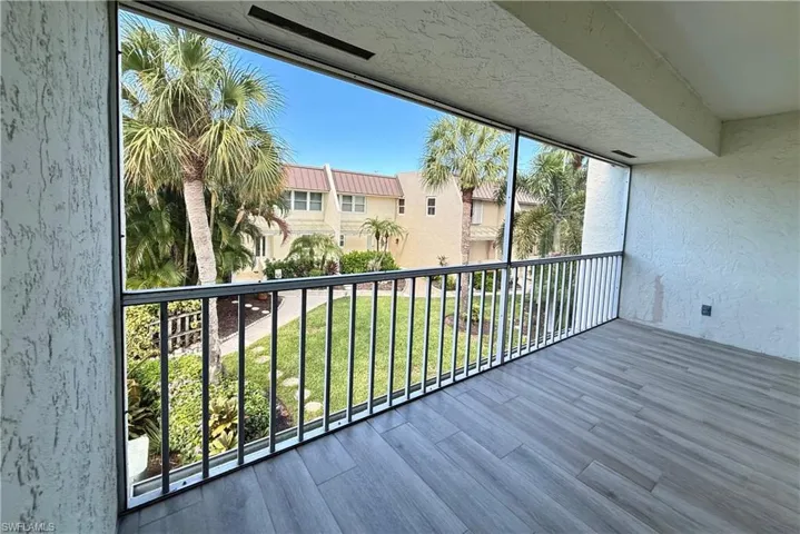 Spacious balcony, great space for a peloton bike