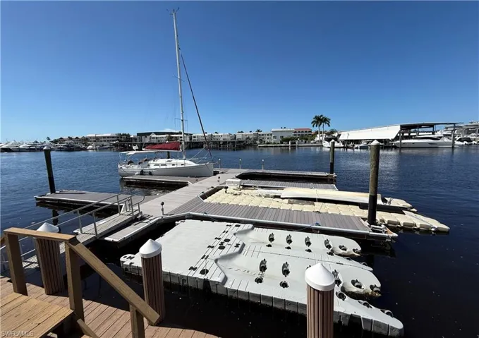 Boat dock for owners at no additional cost