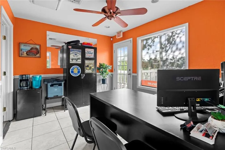 2744  Fowler  ST, Fort Myers, FL 33901