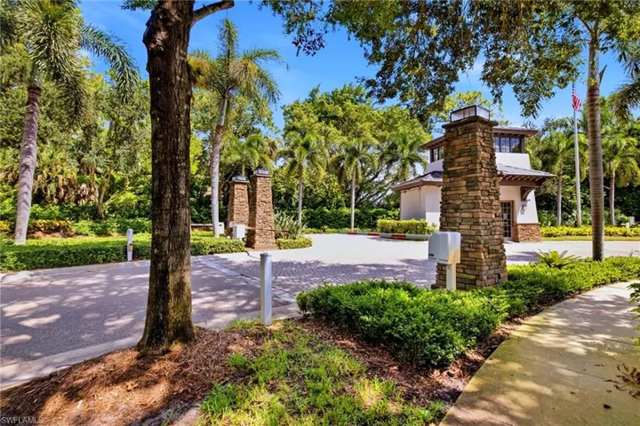3795 Fieldstone Blvd 106, Naples, Florida 34109