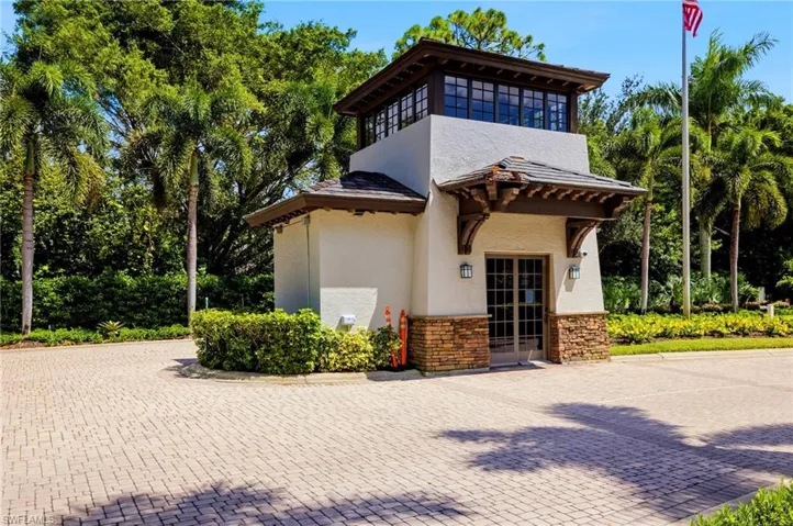 3795 Fieldstone Blvd 106, Naples, Florida 34109