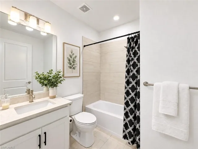 20214 Hartford Blvd, Estero, Florida 33928