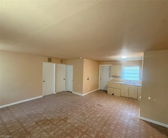227  Maria  ST, Fort Myers, FL 33916