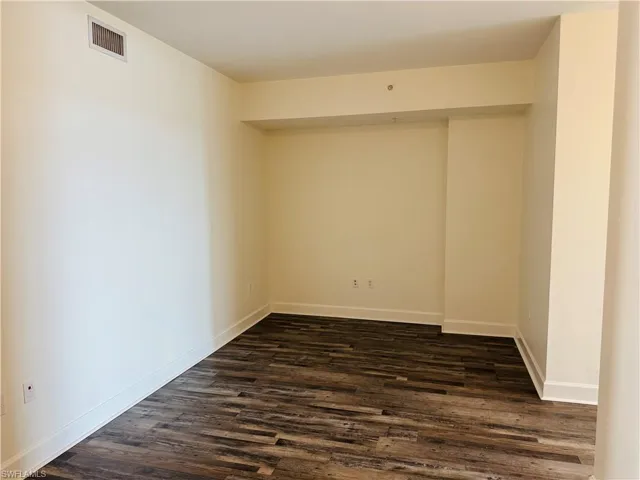 3000  Oasis Grand  BLVD, Fort Myers, FL 33916