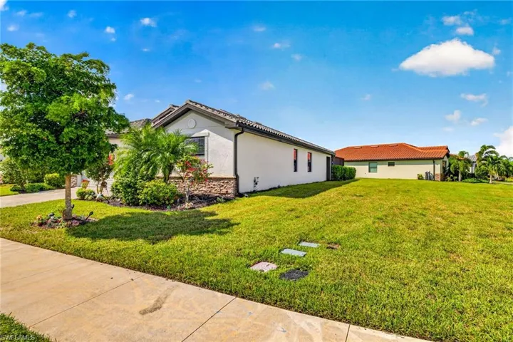 11550 Shady Palm Way, Fort Myers, Florida 33913