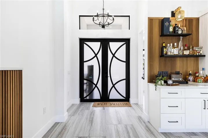 Entryway with lots of light!