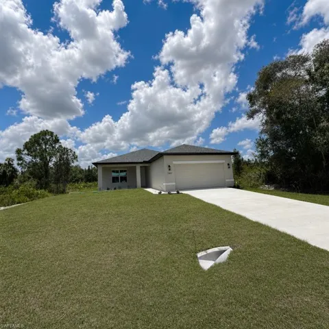 3607 62nd St W, Lehigh Acres, Florida 33971