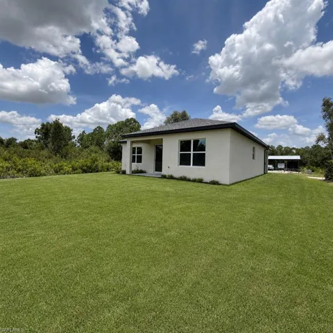 3607 62nd St W, Lehigh Acres, Florida 33971