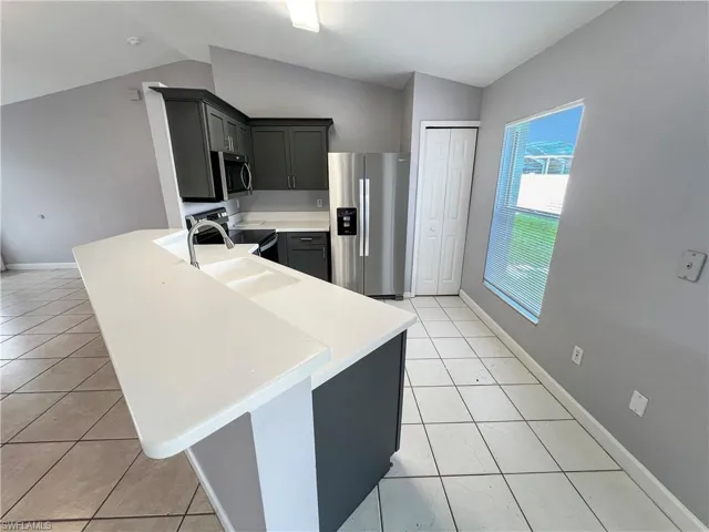 2037 NE 4th  TER, Cape Coral, FL 33909