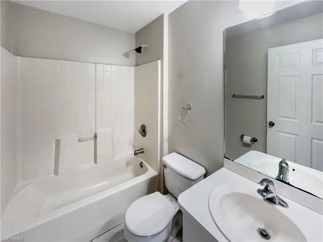 2037 NE 4th  TER, Cape Coral, FL 33909