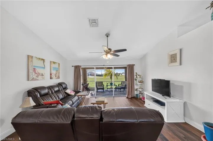 2028 Ne Juanita Pl, Cape Coral, Florida 33909