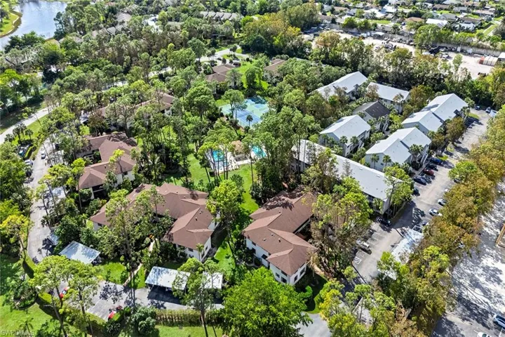 1701  Courtyard  WAY, Naples, FL 34112