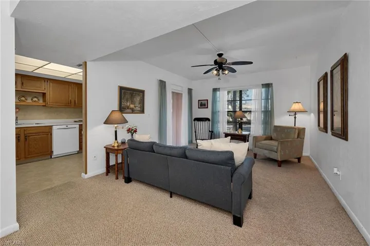 1701  Courtyard  WAY, Naples, FL 34112
