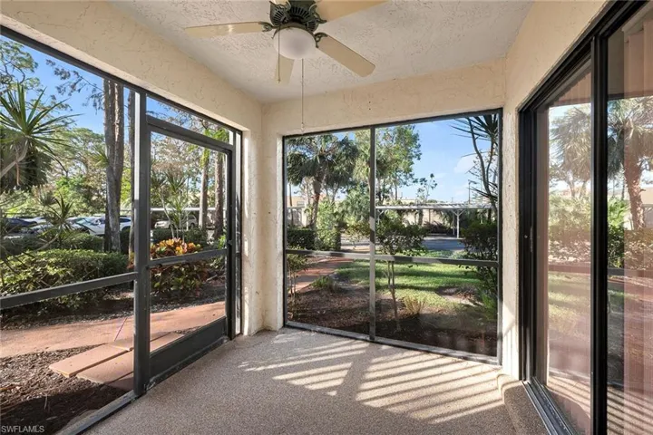 1701  Courtyard  WAY, Naples, FL 34112
