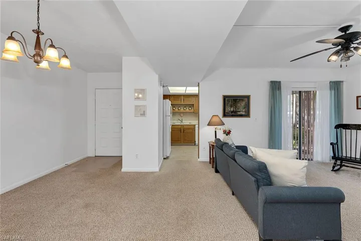 1701  Courtyard  WAY, Naples, FL 34112