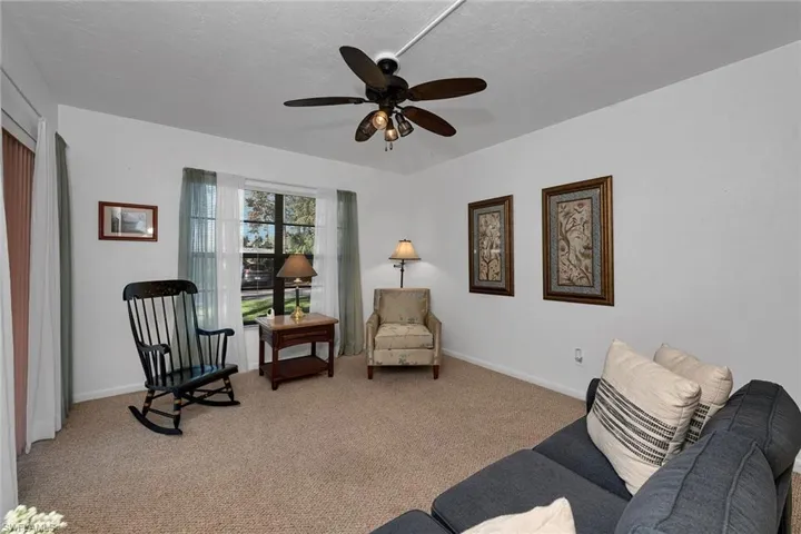 1701  Courtyard  WAY, Naples, FL 34112