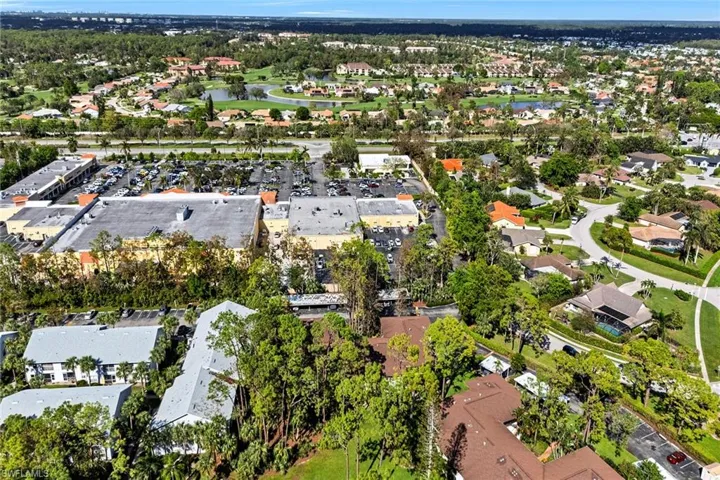 1701  Courtyard  WAY, Naples, FL 34112