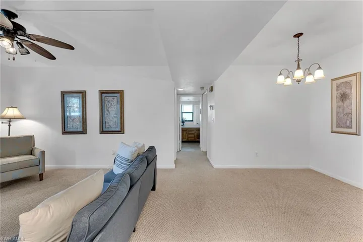 1701  Courtyard  WAY, Naples, FL 34112