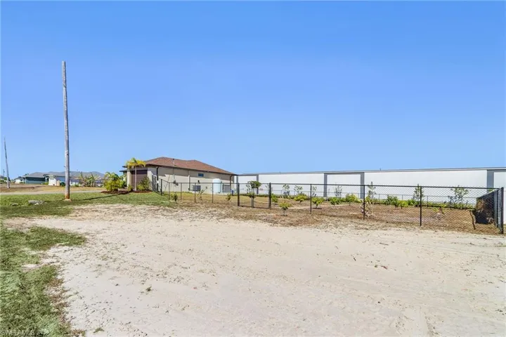 2101 NE 36th  TER, Cape Coral, FL 33909