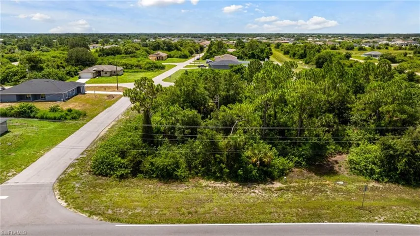 560/562 Alabama Rd S, Lehigh Acres, Florida 33974