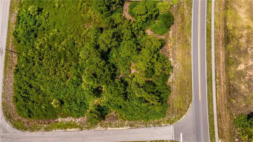 560/562 Alabama Rd S, Lehigh Acres, Florida 33974