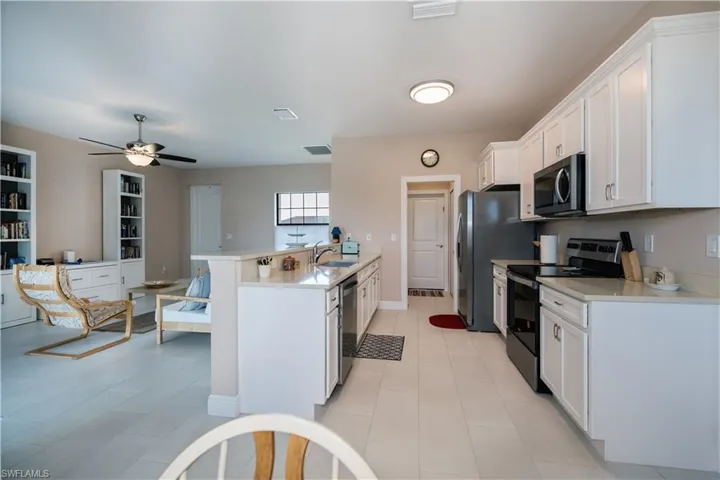 2047 Nw 16th Ter, Cape Coral Fl 33993
