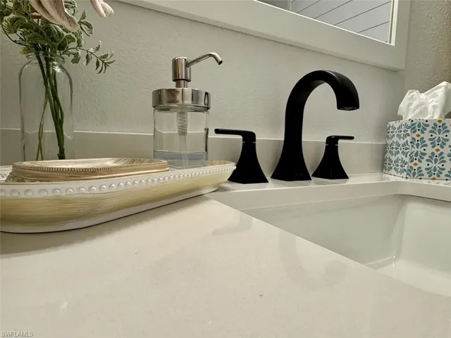 5229 Pocatella Ct, Cape Coral, Florida 33904