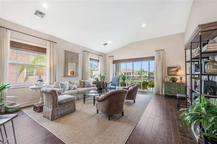 Spacious Great Room perfect for Entertaining