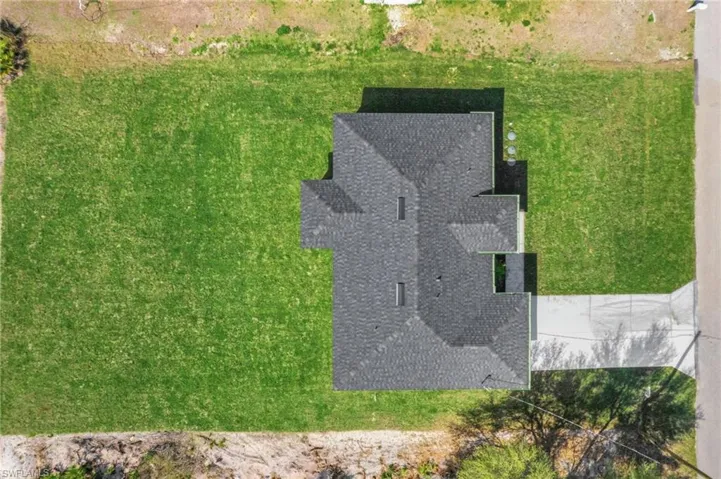 2807  74th W ST, Lehigh Acres, FL 33971