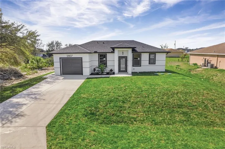 2807  74th W ST, Lehigh Acres, FL 33971