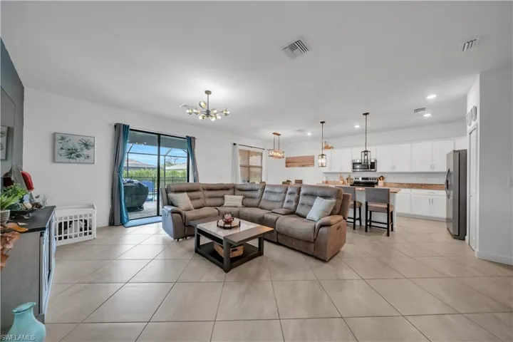 11191 Timber Creek Dr, Fort Myers, Florida 33913