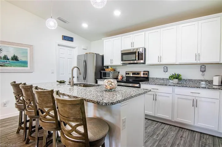 2608 NW 8th  PL, Cape Coral, FL 33993