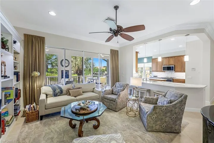 Lovely large living space!
