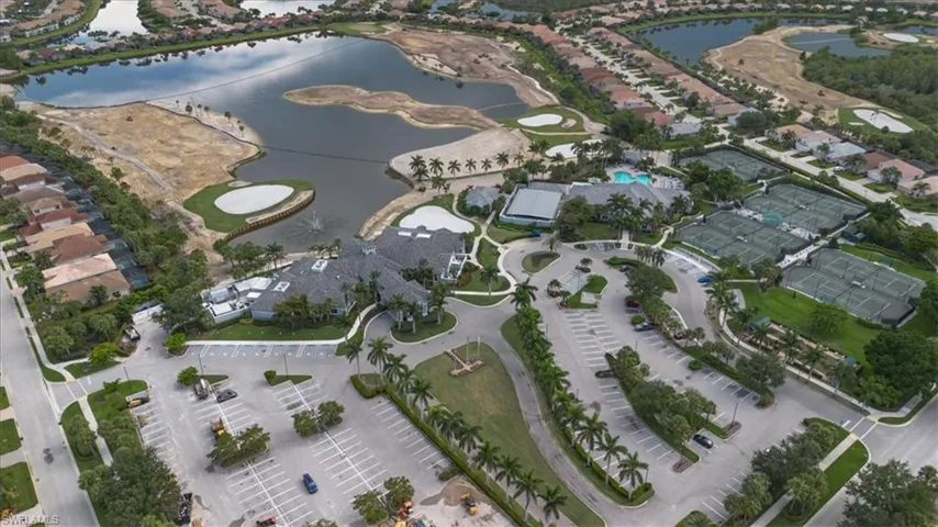 Aerial view of the Colonial Country Club Community amenities