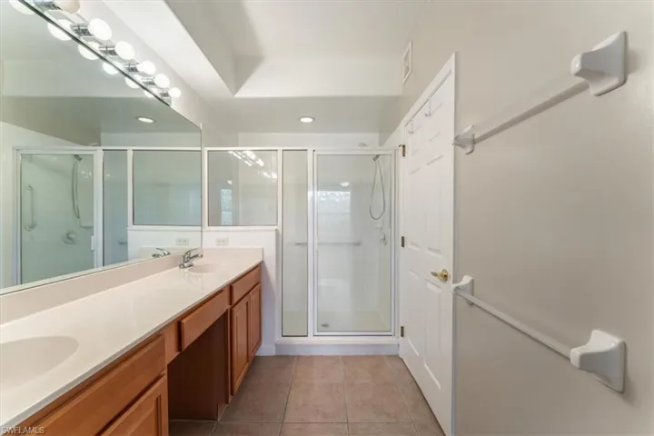 Primary En-Suite Bathroom