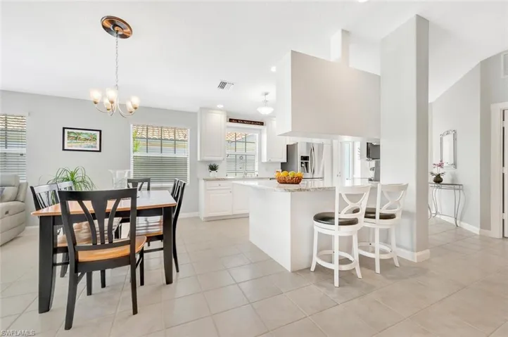 Dining/Kitchen