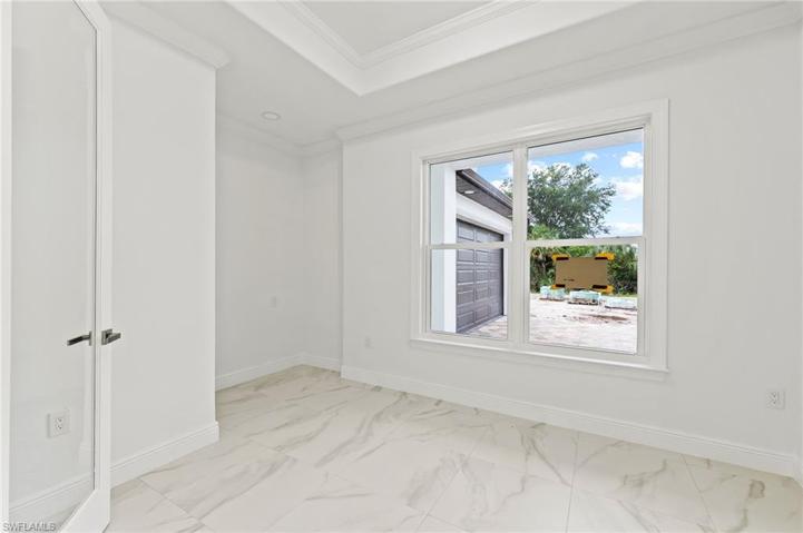 3918  7th W ST, Lehigh Acres, FL 33971