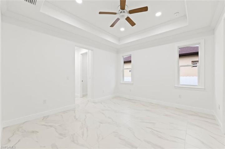 3918  7th W ST, Lehigh Acres, FL 33971