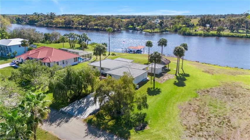 3233  Shell  LN, Fort Denaud, FL 33935