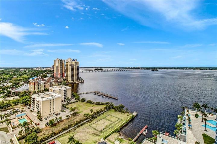 3000 Oasis Grand BLVD # 2003, FORT MYERS FL 33916