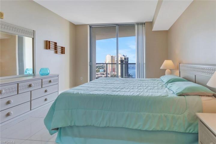 3000 Oasis Grand BLVD # 2003, FORT MYERS FL 33916