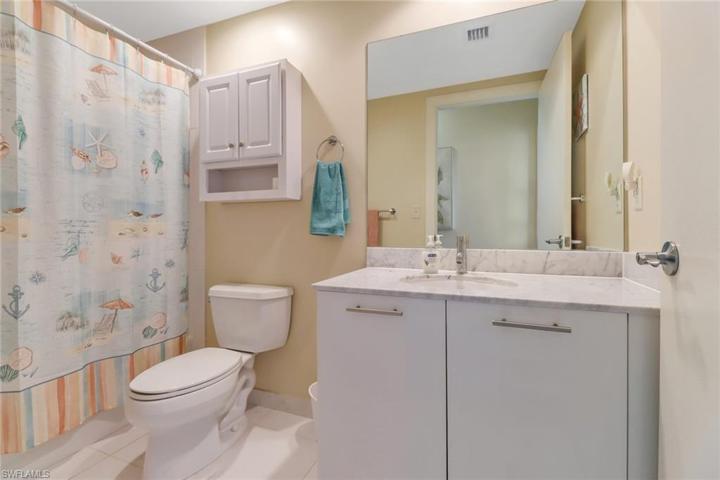 3000 Oasis Grand BLVD # 2003, FORT MYERS FL 33916