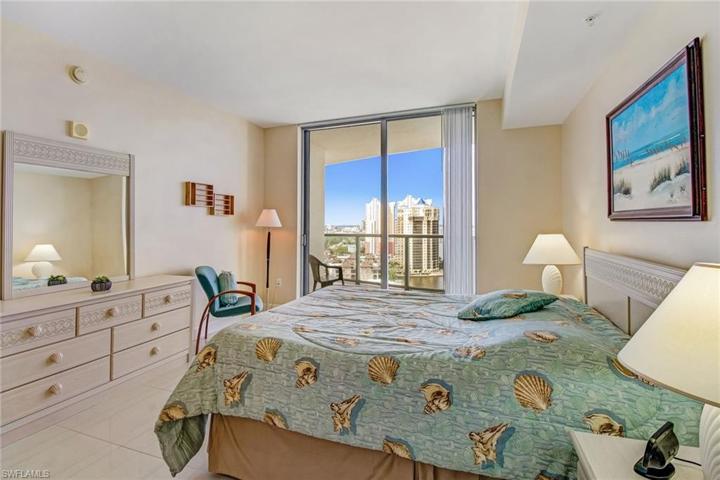 3000 Oasis Grand BLVD # 2003, FORT MYERS FL 33916