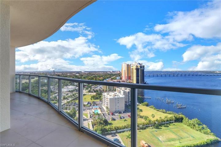 3000 Oasis Grand BLVD # 2003, FORT MYERS FL 33916