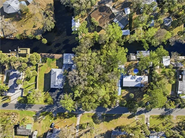 Fox  RD, Astor, FL 32102