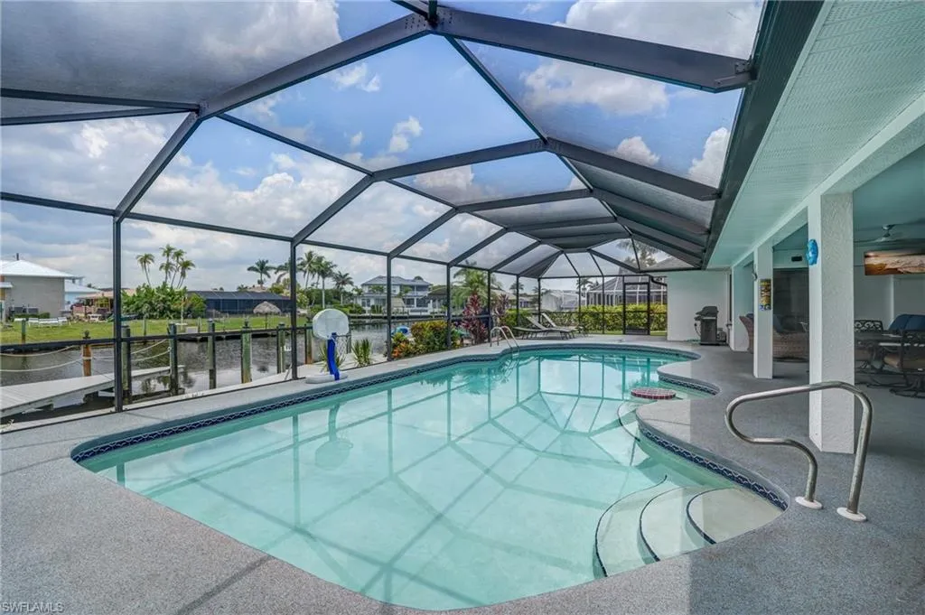 233 El Dorado PKWY, Cape Coral, FL 33914,225050601