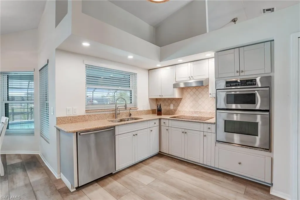 233 El Dorado PKWY, Cape Coral, FL 33914,225050601