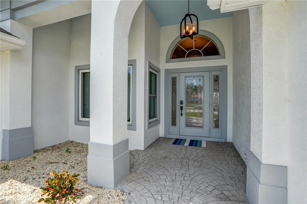 233 El Dorado PKWY, Cape Coral, FL 33914,225050601