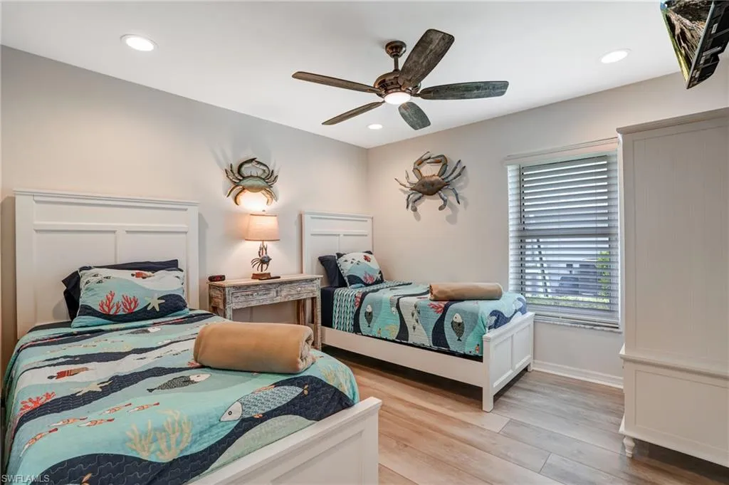 233 El Dorado PKWY, Cape Coral, FL 33914,225050601